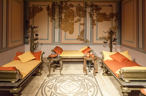 roman triclinium typical dining room