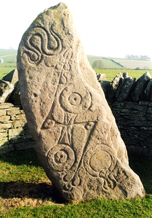Aberlemno_Pictish_Stone_-_geograph.org.uk_-_4357