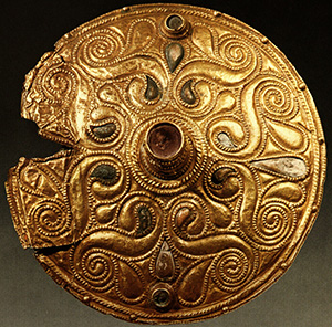 Celtic_Gold-plated_Disc,_Auvers-sur-Oise,_Val-d'Oise