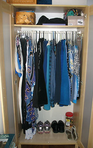 tidy wardrobe